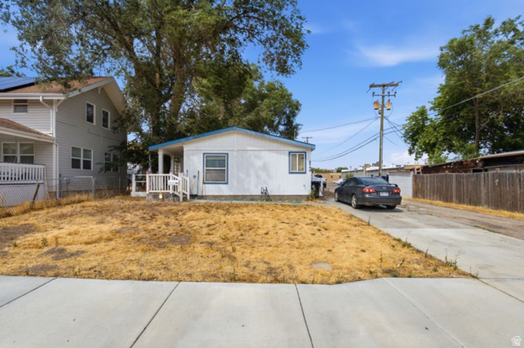 2742 S 8950 W, Magna, UT 84044