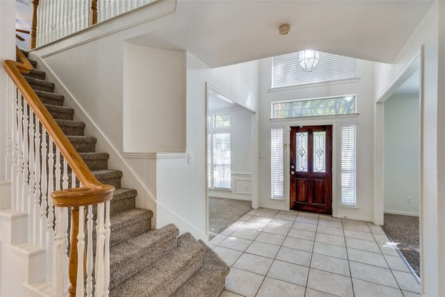 2021 Broadleaf Drive, Arlington, TX 76001