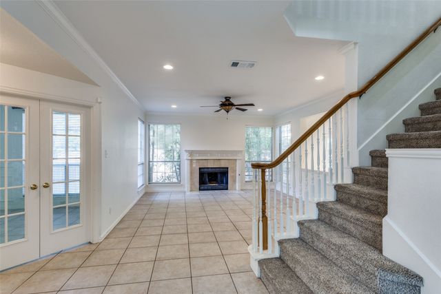 2021 Broadleaf Drive, Arlington, TX 76001