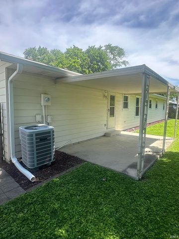 2301 W Village Drive, Muncie, IN 47304