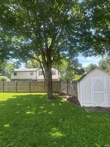 2301 W Village Drive, Muncie, IN 47304