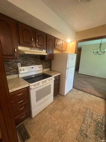 2301 W Village Drive, Muncie, IN 47304
