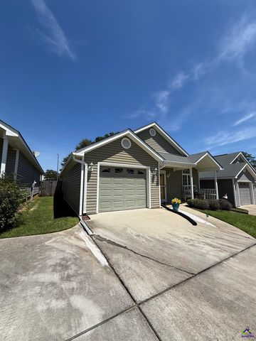 130 Linda Kay Court, Warner Robins, GA 31088