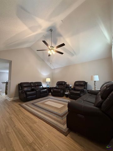 130 Linda Kay Court, Warner Robins, GA 31088