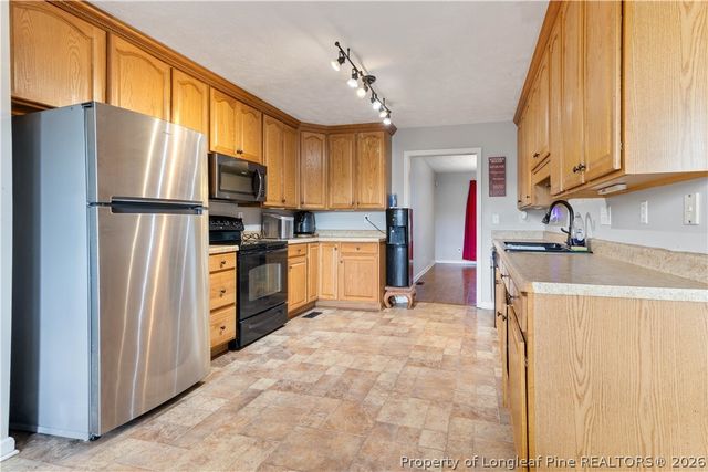 732 Stone Cross Drive, Spring Lake, NC 28390