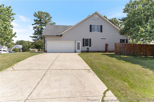 732 Stone Cross Drive, Spring Lake, NC 28390