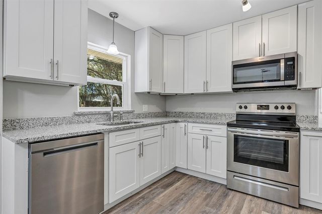 14 SUNSHINE BOULEVARD, Deland, FL 32724