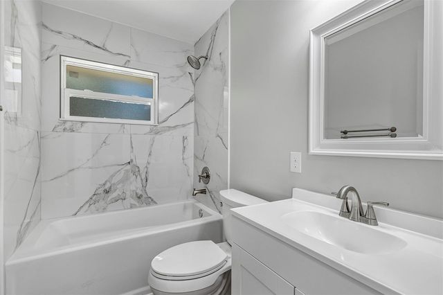 14 SUNSHINE BOULEVARD, Deland, FL 32724