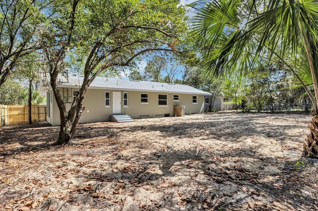 14 SUNSHINE BOULEVARD, Deland, FL 32724