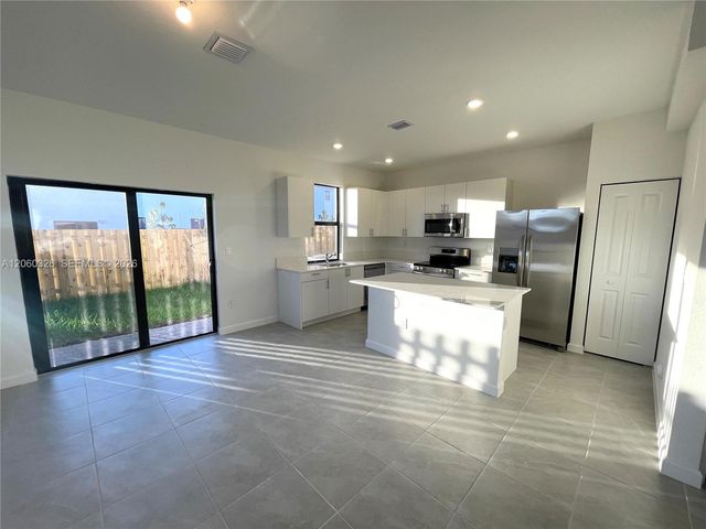 23172 SW 130th Ave 23172, Miami, FL 33170