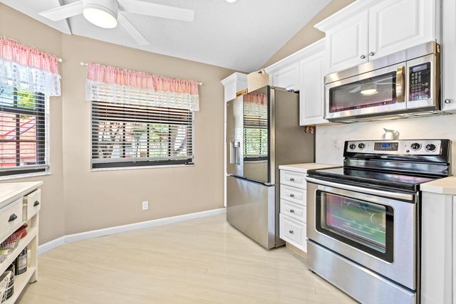 7681 Lexington Club Boulevard D, Delray Beach, FL 33446