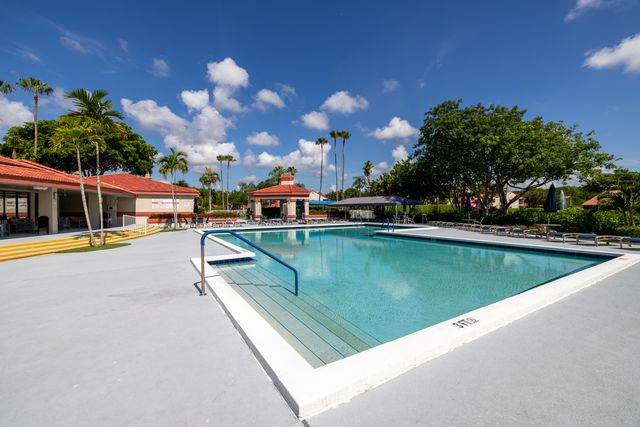 7681 Lexington Club Boulevard D, Delray Beach, FL 33446