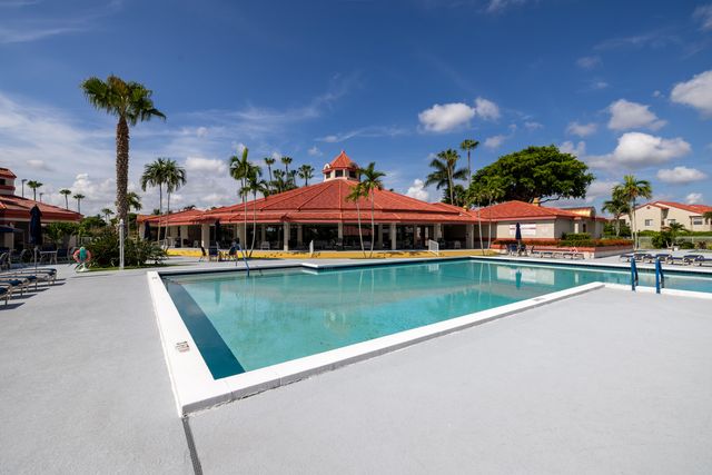 7681 Lexington Club Boulevard D, Delray Beach, FL 33446