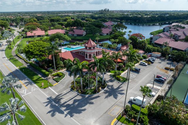 7681 Lexington Club Boulevard D, Delray Beach, FL 33446