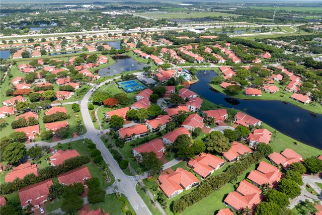 7681 Lexington Club Boulevard D, Delray Beach, FL 33446