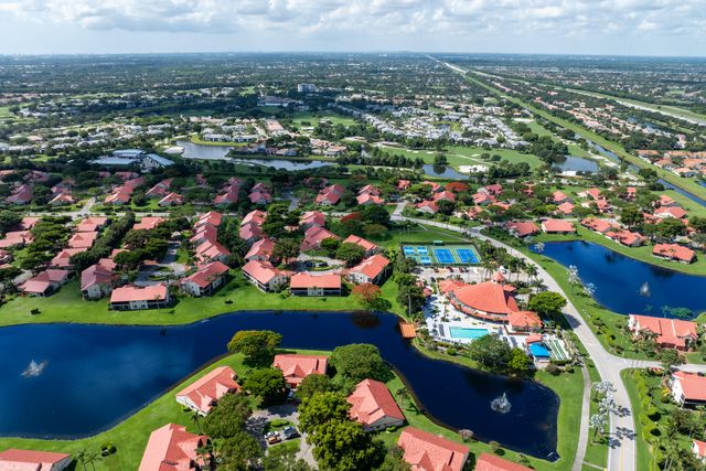 7681 Lexington Club Boulevard D, Delray Beach, FL 33446