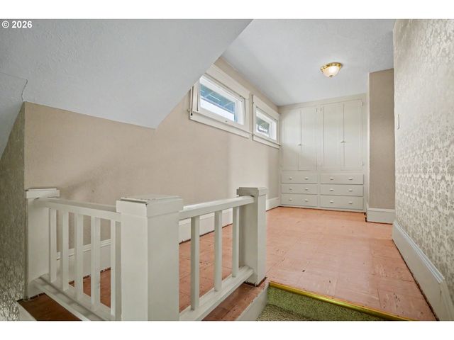11874 HAZELGREEN Rd Ne, Silverton, OR 97381