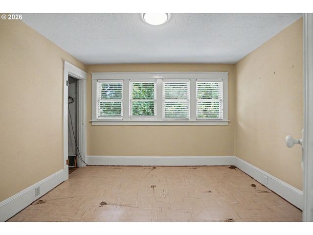 11874 HAZELGREEN Rd Ne, Silverton, OR 97381
