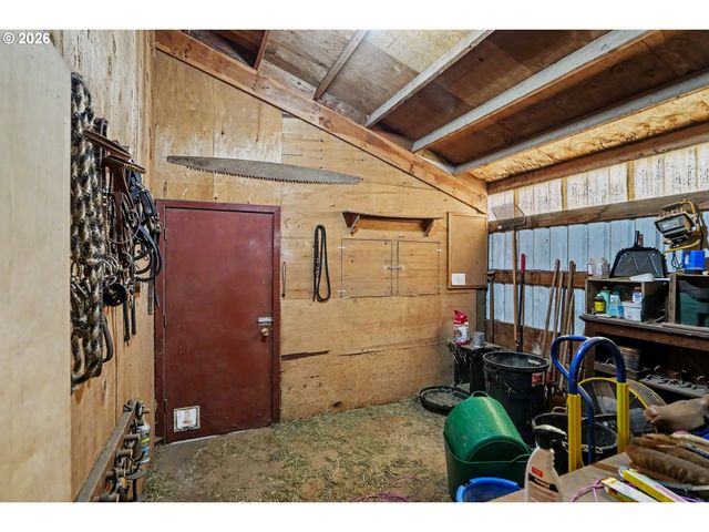 11874 HAZELGREEN Rd Ne, Silverton, OR 97381
