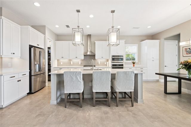 8083 WATERBEND TRAIL, Sarasota, FL 34240