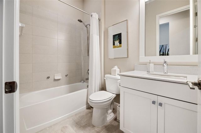 8083 WATERBEND TRAIL, Sarasota, FL 34240