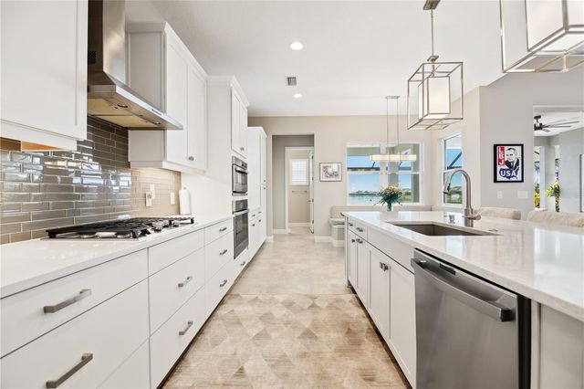 8083 WATERBEND TRAIL, Sarasota, FL 34240