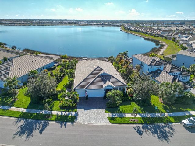 8083 WATERBEND TRAIL, Sarasota, FL 34240
