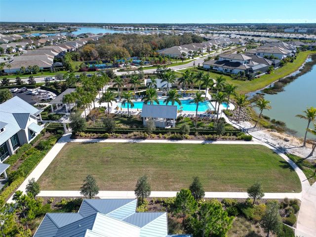 8083 WATERBEND TRAIL, Sarasota, FL 34240