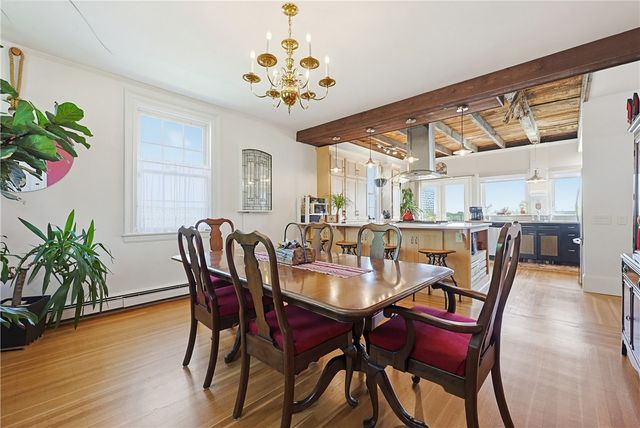 520 East Avenue, Pawtucket, RI 02860