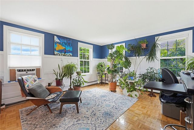 520 East Avenue, Pawtucket, RI 02860