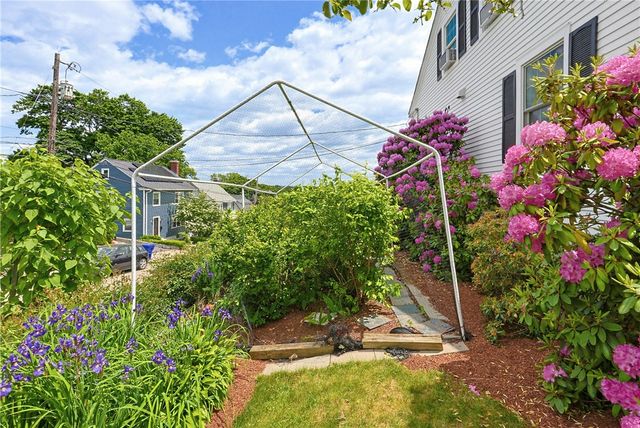520 East Avenue, Pawtucket, RI 02860