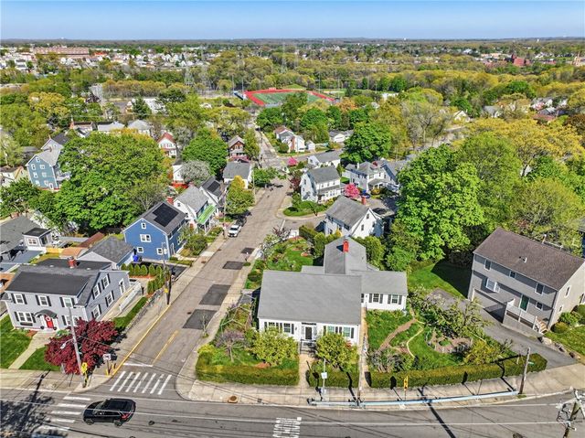 520 East Avenue, Pawtucket, RI 02860