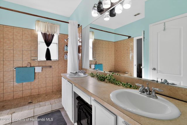 8483 Pinetop Ridge Lane, Brooksville, FL 34613