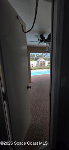 196 Nemo Circle NE, Melbourne, FL 32907