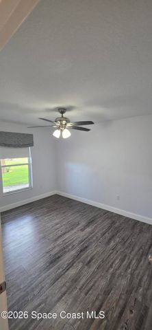 196 Nemo Circle NE, Melbourne, FL 32907