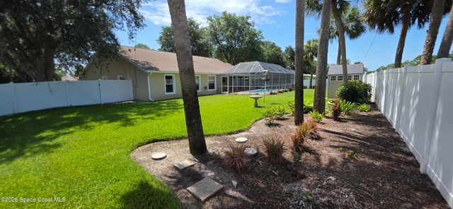 196 Nemo Circle NE, Melbourne, FL 32907