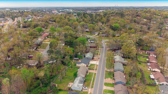 1405 Green Mountain DR, Little Rock, AR 72211