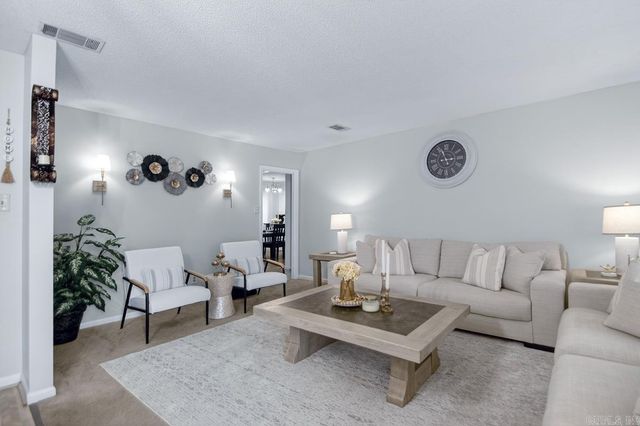 1405 Green Mountain DR, Little Rock, AR 72211