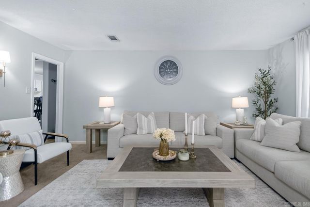 1405 Green Mountain DR, Little Rock, AR 72211