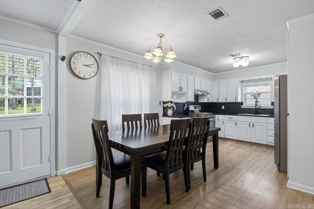 1405 Green Mountain DR, Little Rock, AR 72211