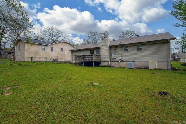 1405 Green Mountain DR, Little Rock, AR 72211