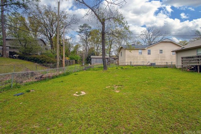 1405 Green Mountain DR, Little Rock, AR 72211