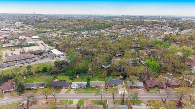 1405 Green Mountain DR, Little Rock, AR 72211