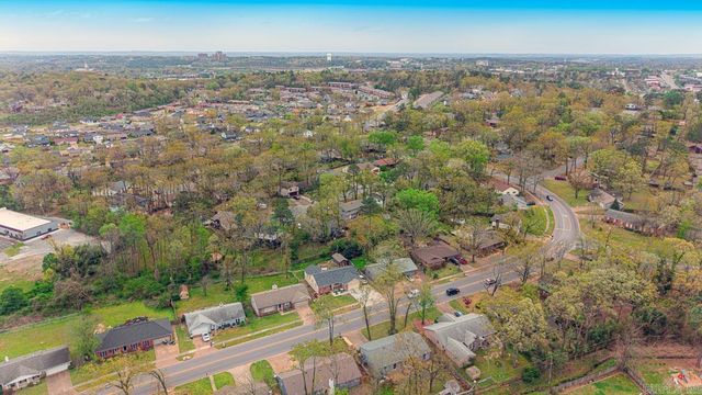 1405 Green Mountain DR, Little Rock, AR 72211