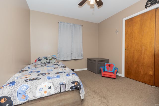 2413 W Mill Road, Evansville, IN 47720