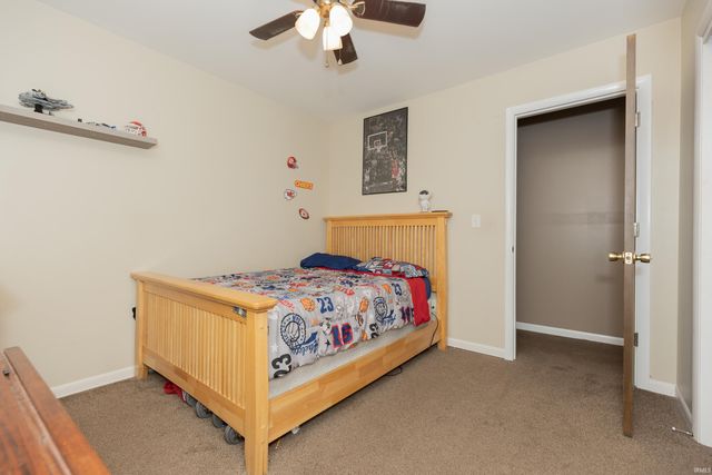 2413 W Mill Road, Evansville, IN 47720