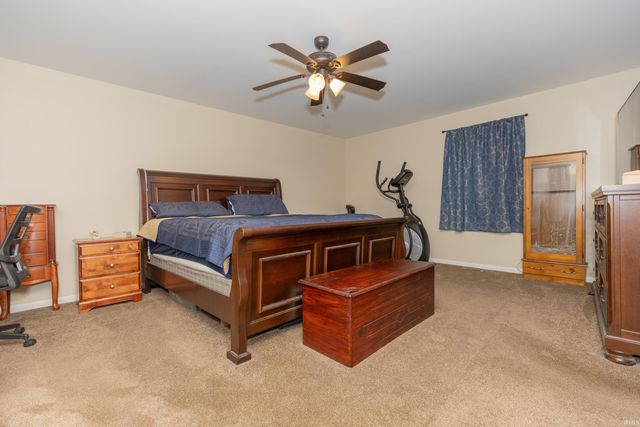 2413 W Mill Road, Evansville, IN 47720