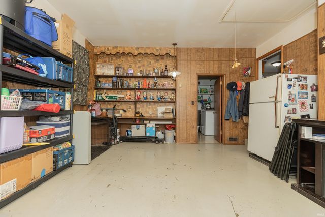 2413 W Mill Road, Evansville, IN 47720