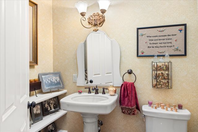 9001 Sawgrass Court, Granbury, TX 76049