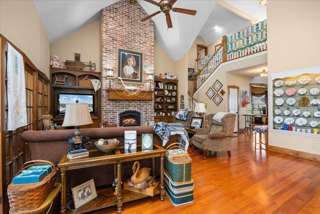 9001 Sawgrass Court, Granbury, TX 76049